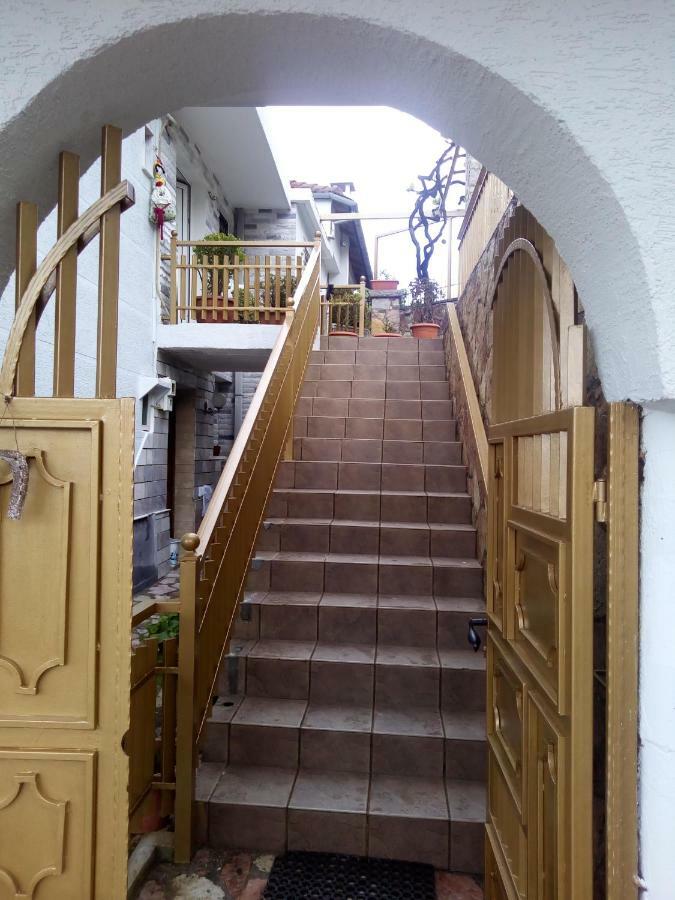 Vila Ss Kekezi Villa Gjirokaster Ngoại thất bức ảnh