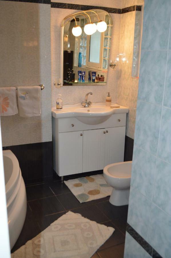 Vila Ss Kekezi Villa Gjirokaster Ngoại thất bức ảnh